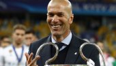FUDBALSKI POTRES: Vraća se Zinedin Zidan, evo čiji će biti strateg!