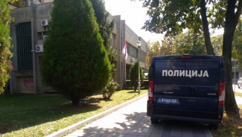 PRITVORENI ZBOG PRINUDE: Konstantinović i Stolić negirali krivicu