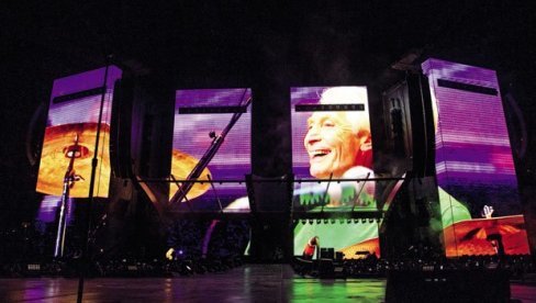 ODALI POČAST ČARLIJU: Roling Stonsi održali koncert na stadionu u Sent Luisu pred 60.000 ljudi
