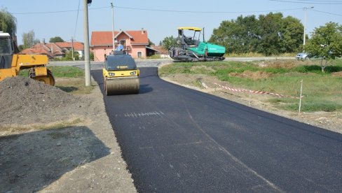 POTPUNO OBNOVLJENA ULICA MARKA KRALJEVIĆA NA UMCI: Nastavlja se ulaganje u puteve na opštini Čukarica