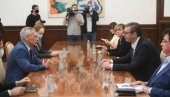 SASTANAK VUČIĆA I HARČENKA: Predsednik razgovarao sa ruskim ambasadorom