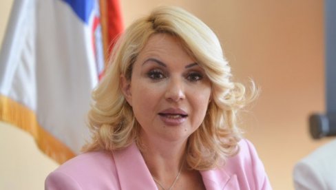 TRAŽIMO NAJBOLJE REŠENJE ZA RADNIKE FIJATA: Ministarka Darija Kisić o kragujevačkoj fabrici - uključićemo i Zavod za zapošljavanje TRAŽIMO NAJBOLJE REŠENJE ZA RADNIKE FIJATA: Ministarka Darija Kisić o kragujevačkoj fabrici - uključićemo i Zavod za zapošljavanje