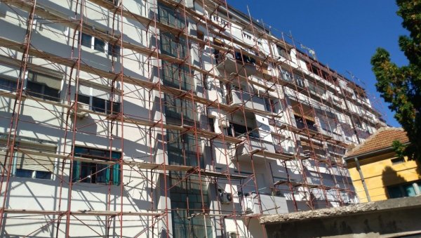 ЗАМЕНА СТОЛАРИЈЕ У ПИРОТУ: Градска управа објавила прелиминарну листу за санацију објеката