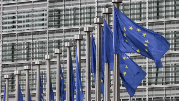 УКРАЈИНА ОТВАРА ПРИСТУПНЕ ПРЕГОВОРЕ СА ЕУ: Европска комисија дала препоруку