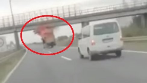 BIZARNA SAOBRAĆAJNA NESREĆA NA A3: Kamionom se u punoj brzini zabio u nadvožnjak (VIDEO)