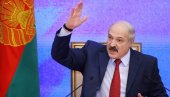 ЛУКАШЕНКО: Да је опозиција победила, НАТО би био код Смоленска