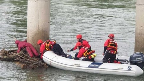 ŠETNJA UZ REKU SE PRETVORILA U UŽAS: LJudske kosti zamotane u kesu pronađene u Savi
