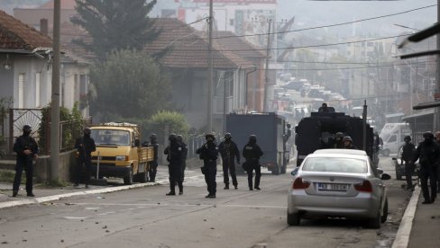 МОГУЋЕ СУ НОВЕ АКЦИЈЕ ПРИШТИНЕ: Вучић - Доживели су пораз, тражиће излаз из ове ситуације