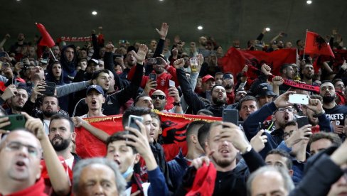 ЛУДИЛО У ГРУПИ Е: Албанија на Европском првенству, Левандовски не иде?