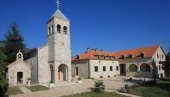 IZRONILE ZIDINE SRPSKOG MANASTIRA U HRVATSKOJ: U jezeru Peruća pojavili se ostaci manastira Dragović sazidanog 1395. godine