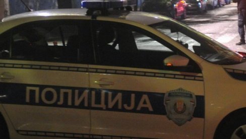 ДРАМА НА ПУМПИ У ОБРЕНОВЦУ: Украо ауто са девојчицом унутра, док је тетка отишла да плати гориво