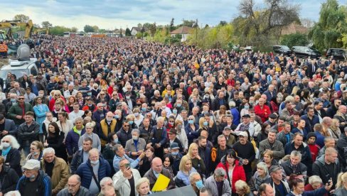 VUČIĆ I ORBAN NA HORGOŠU: Dočekalo ih više od 5.000 ljudi (FOTO)