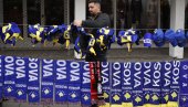 BRUKA! Kurti se naslađuje: Evo kako Tomas Bah u Prištini slavi nezavisno Kosovo (FOTO)