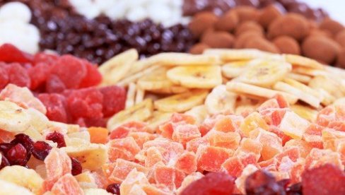 ТОП 5 НАЈЗДРАВИЈИХ СУВИХ ВОЋКИ: Ево које су најхрањивије врсте