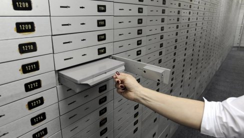 PRONAĐENO LEGENDARNO BLAGO HABZBURGA: Čveni „Florentin“ nađen nakon 100 godina (FOTO)