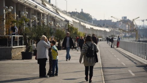 РХМЗ УПОЗОРАВА НА НАТПРОСЕЧНО ТОПЛО ВРЕМЕ: Биће и до 22 степена, овај дан је прекретница РХМЗ УПОЗОРАВА НА НАТПРОСЕЧНО ТОПЛО ВРЕМЕ: Биће и до 22 степена, овај дан је прекретница