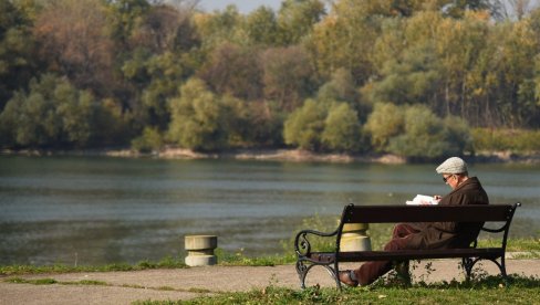 SLEDI SMRZAVANJE NA KRAJU SEPTEMBRA, A ONDA OBRT: Usred jeseni imaćemo letnje temperature SLEDI SMRZAVANJE NA KRAJU SEPTEMBRA, A ONDA OBRT: Usred jeseni imaćemo letnje temperature