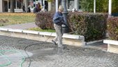 УМИВАЊЕ ТРГА СРПСКИХ РАТНИКА: Замена урбаног мобилијара у центру Краљева УМИВАЊЕ ТРГА СРПСКИХ РАТНИКА: Замена урбаног мобилијара у центру Краљева
