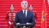 MILO ĐUKANOVIĆ KAO POKVARENA PLOČA: Velikosrpski nacionalizam nasrnuo na Crnu Goru, ali će polomiti zube