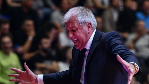 ŽELJKO OBRADOVIĆ PREKLINJE GROBARE: Molim vas ne radite to više, budite najbolji u Evropi ŽELJKO OBRADOVIĆ PREKLINJE GROBARE: Molim vas ne radite to više, budite najbolji u Evropi