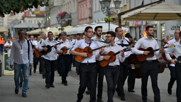 ВОЈВОЂАНСКИ УКУСИ НА ЗЕМУНСКОЈ ПИЈАЦИ: Богат програм у петак, суботу и недељу