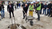 VELIKA INVESTICIJA U KOSOVSKOJ MITROVICI: Položen kamen temeljac za izgradnju Kulturnog centra