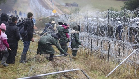 BALKAN OPET REZERVAT ZA MIGRANTE? Velika Britanija i EU žele da deportuju najmanje 60.000 nepoželjnih izbeglica