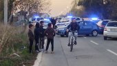 ПОТЕРА И ПУЦЊАВА У ЗЕМУНУ! Полиција јурила БМВ, пуцали у гуме да би га зауставили! (ФОТО) ПОТЕРА И ПУЦЊАВА У ЗЕМУНУ! Полиција јурила БМВ, пуцали у гуме да би га зауставили! (ФОТО)