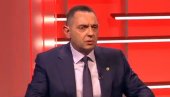 ЈЕЗИВЕ ПРЕТЊЕ МИНИСТРУ ВУЛИНУ: Дабогда се твоја деца твојим очима кликера играла (ФОТО)