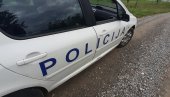 U KUĆI KRIO PRAVI ARSENAL: Automatske puške, ručne bombe - policija uhapsila muškarca u Prokuplju