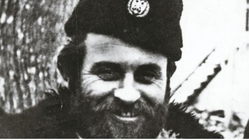HAPŠENJE ZBOG PODIZANJA SPOMENIKA PAVLU ĐURIŠIĆU: Lisice jer je na njegovoj zemlji podignut spomenik