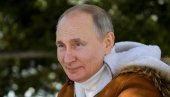 ПУТИН ГОВОРИО О УНУЦИМА: Открио како им бира поклоне, руски председник ретко прича о породици