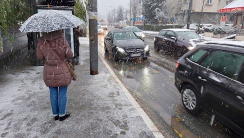 ОБЛАЧНО И ХЛАДНО, ПОНЕГДЕ СА СУСНЕЖИЦОМ И СНЕГОМ: Временска прогноза за среду, 13. новембар