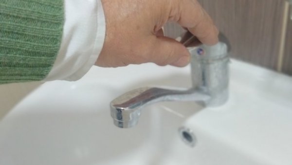 ХАВАРИЈА НА ПОГОНУ БЕЖАНИЈСКА КОСА: Неколико општина остало без снабдевања водом