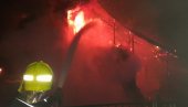 ПОЖАР КОД БАЊАЛУКЕ: Горела викендица, пет ватрогасаца гасило ватрену стихију (ФОТО)