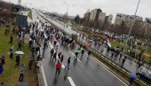 ZAVRŠENE BLOKADE: Mnogo manji broj okupljenih nego prošle subote, Ćutini ekolozi pokušali da linčuju čoveka kod Sava centra