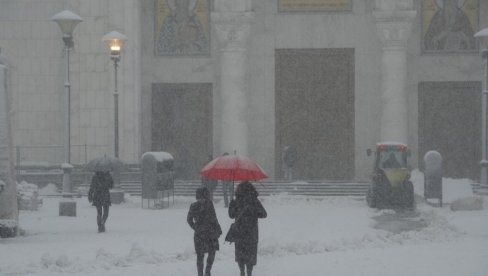 RHMZ OBJAVIO PROGNOZU ZA BOŽIĆNE PRAZNIKE: Ovog datuma stiže jako zahlađenje sa snegom