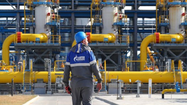ГАСПРОМ: Наставља се испорука гаса преко Украјине