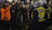 ХАОС У ЛОНДОНУ! Противници нових мера у рату са полицијом, има повређених (ВИДЕО)