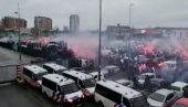 POKUŠALI DA LINČUJU DUŠANA TADIĆA: Pogledajte kako je vozač autobusa spasao fudbalere Ajaksa (VIDEO)