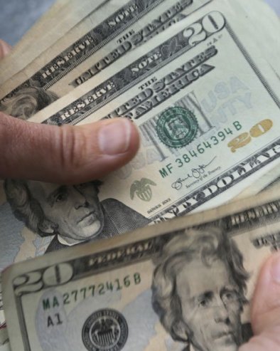 ЗА ТРИ ГОДИНЕ - 20 МИЛИОНА: Чудесна прича како је Њујорчанин постао трули богаташ, а ево како троши новац