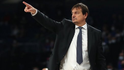 ATAMAN POTRDIO: Adetokumbo dobio otkaz