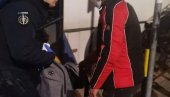 АКЦИЈА ПОЛИЦИЈЕ У БЕОГРАДУ: Пронађена 82 илегална мигранта АКЦИЈА ПОЛИЦИЈЕ У БЕОГРАДУ: Пронађена 82 илегална мигранта