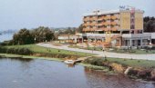 BRUKA U SRBOBRANU: Ruinu hotel Elan na obali kanala investitor bi trebalo da sredi za tri godine