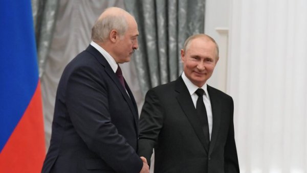 НАКОН ШТО ЈЕ ЛИТВАНИЈА ПРОШИРИЛА ЛИСТУ: Путин и Лукашенко разговарали о транзиту робе у Калињинграду