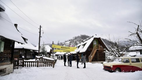 POČINJE FILMSKA MEĆAVA KOD KUSTE: Garoneu Drvo života