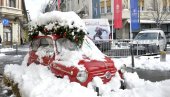 SNEŽNE SKULPTURE BEOGRADA: Beli prekrivač je gradskim ulicama dao novi izgled (FOTO)