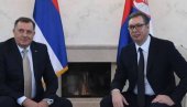 VUČIĆ STIGAO U BANJALUKU: Predsednik Srbije ide kod Dodika