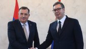 НЕ МОЖЕТЕ ДА ИМАТЕ ДВОСТРУКИ ПРИСТУП Вучић сасуо истину свету у лице о Додику: То не постоји ни у једној банана држави