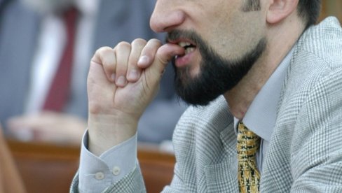 NEHIGIJENSKA I LOŠA NAVIKA: Evo sa čim je povezano grickanje noktiju NEHIGIJENSKA I LOŠA NAVIKA: Evo sa čim je povezano grickanje noktiju